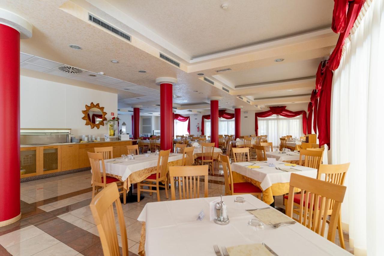 Hotel Olympus Caorle Eksteriør bilde